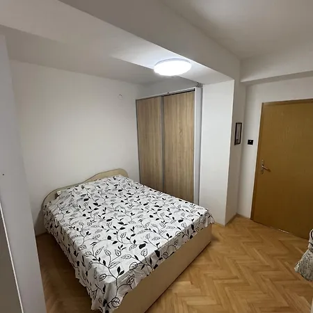Star Apartamento Escópia